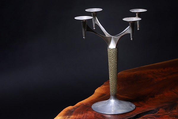 A Romance in Silver and Gold: The David Rapley Collection